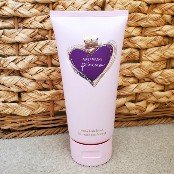 NEW AUTHENTIC VERA WANG PRINCESS SATINY BODY LOTION - Women's Fragrance Cream - Picture 1 of 3